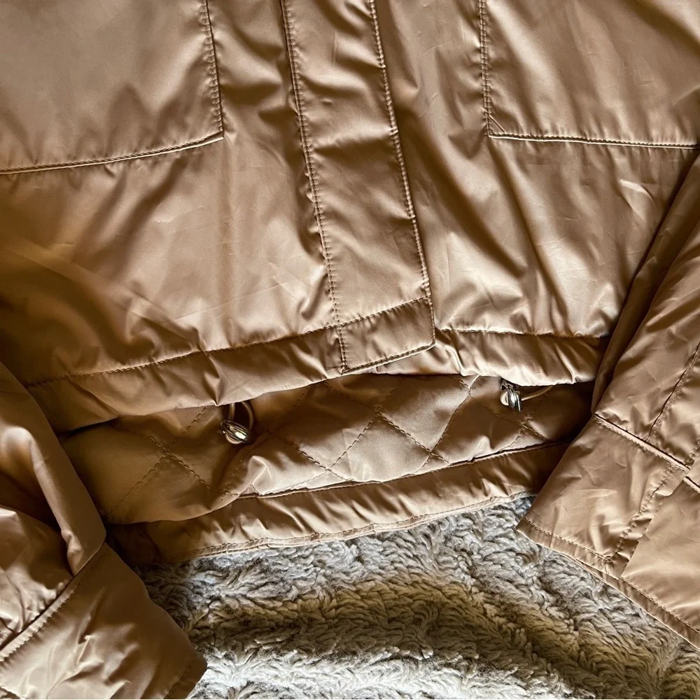 *NWT* Tan Quilted Puffer Jacket with Elastic Cuffs
